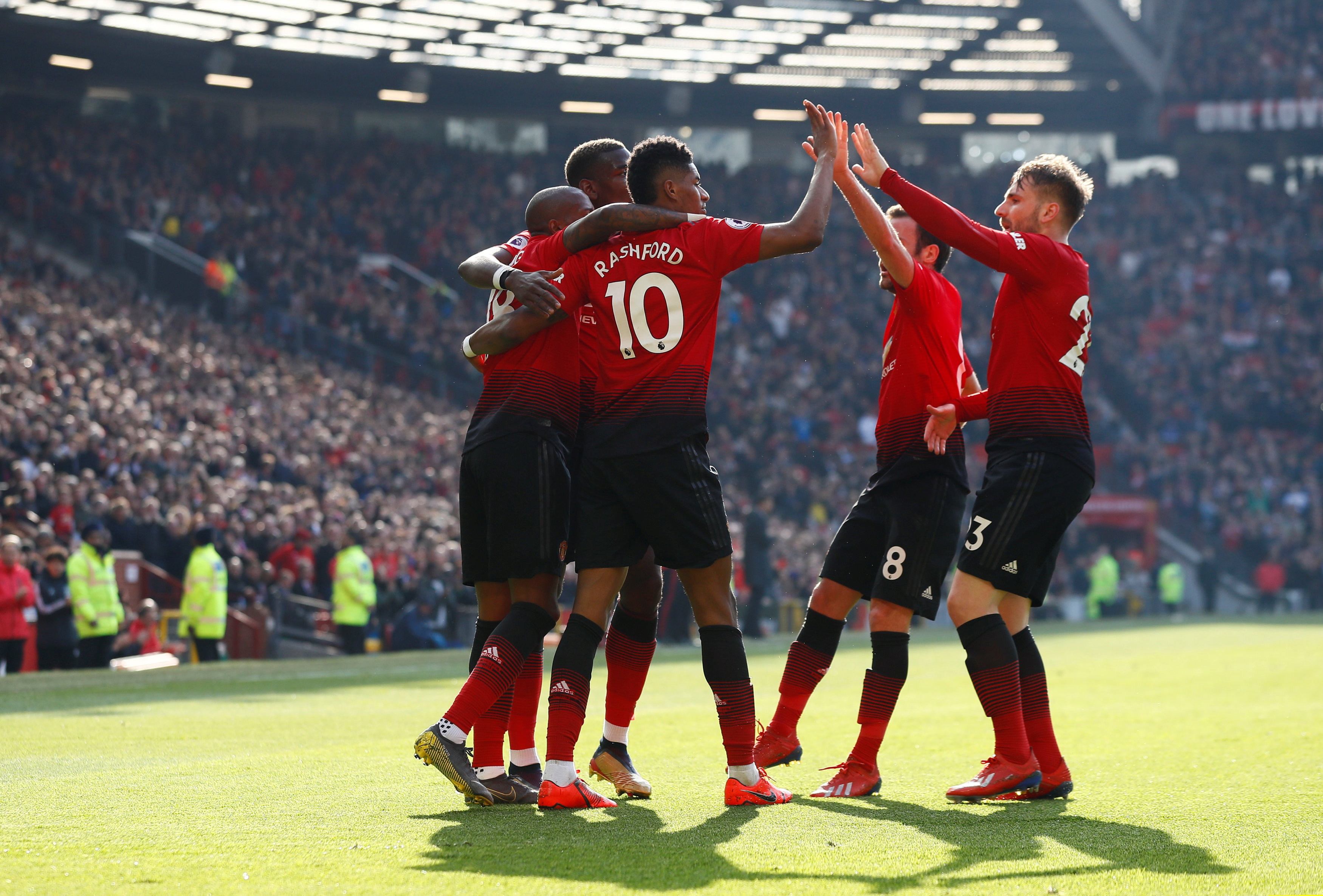 球迷期待曼 球迷期待曼